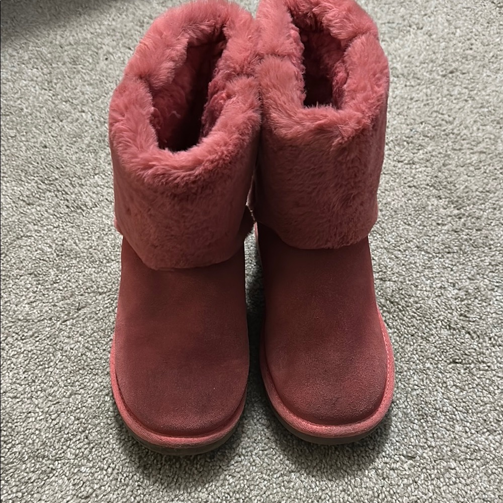 Koolaburra Pink Winter Boots with Plush Lining